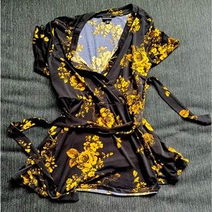 Torrid Size 2 (18/20) Top